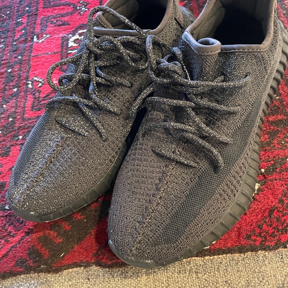 YEEZY Boost 350 Reflective 2019 Adidas Gray Sneakers 9.5 Men’s / 11 women’s - Picture 4 of 11
